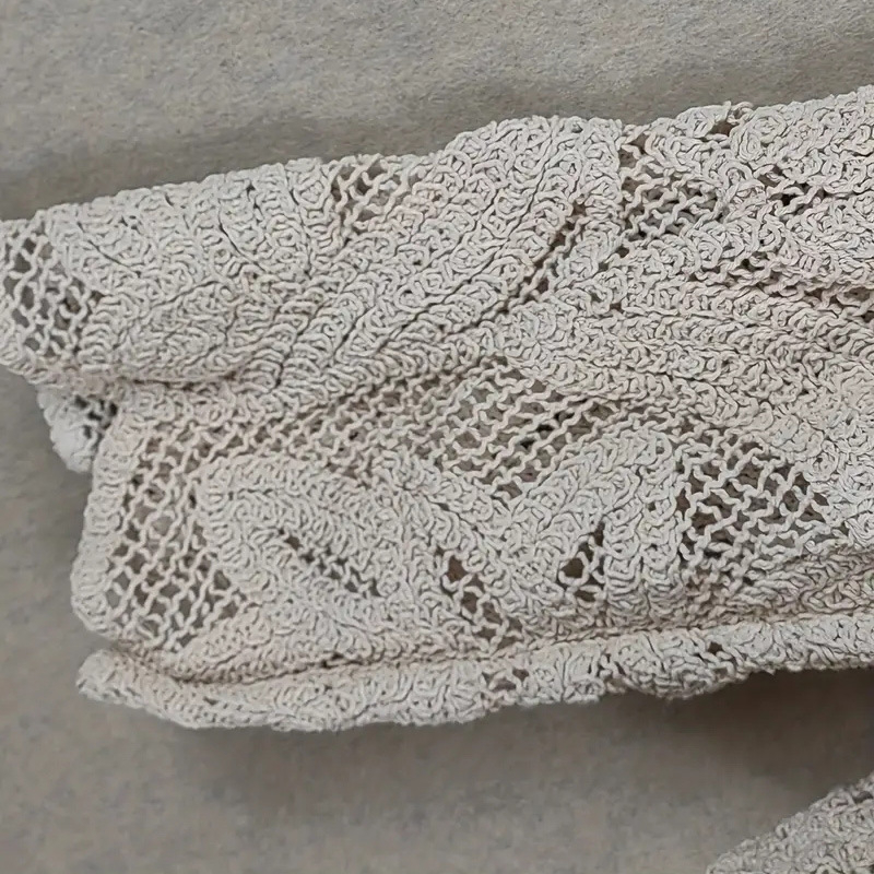 Európai és amerikai határokon átnyúló 2024-es divatos elegáns fehér csipke üreges ing vintage egysoros hosszú ujjú felső