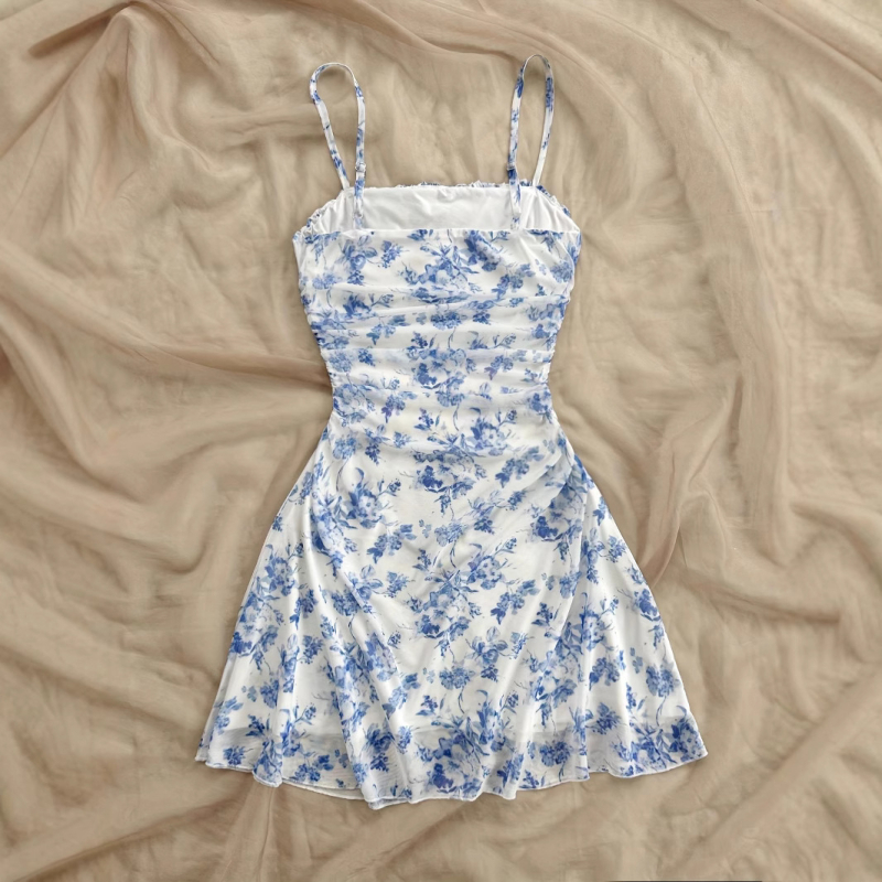 Európai és amerikai francia stílusú kék virágmintás sling ruha nyári új derekú vakációs sling ruha