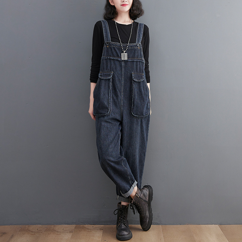 2023. gada pavasara un vasaras jaunās mākslinieciskās retro plus izmēra brīvās melnas džinsa bikses ar zeķturiem sievietēm