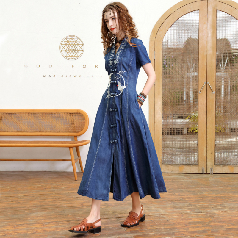 V-izrez, teška industrija, vez, uska velika haljina s njihalom, ljeto 2025, nova traper haljina u etničkom stilu s kopčom, 82501