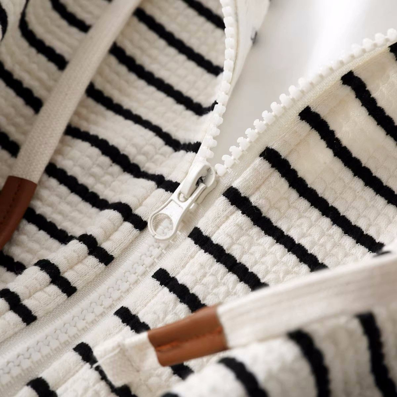 2025 primăvara și toamna nou casual mic parfum stil dungi cu glugă topuri femei cel mai ușor pentru meci naveta top cu mânecă lungă topuri slim