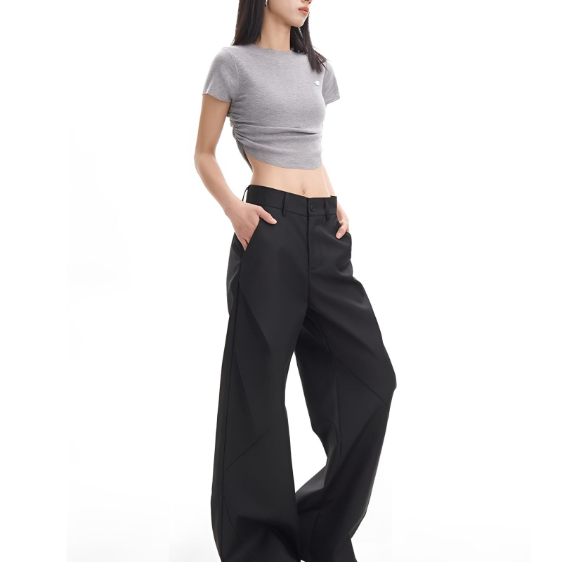 (sandėlyje) „Joker“ juodas kostiumas, laisvalaikio, plačios klešnės, pjautuvo formos, pavasario ir rudens moteriškos, plonos, mažo ūgio, ilgos kelnės su vilnos pamušalu.