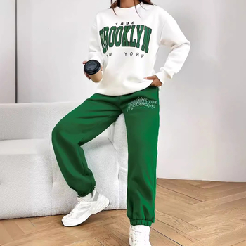 2024. aasta naiste uue stiiliga internetikuulus spordi vabaaja komplekt lahtise moe soolaseeria tänavariiete pikkade varrukatega kaheosaline komplekt