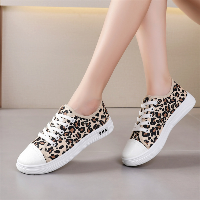 Sieviešu lielizmēra leoparda raksta audekla apavi 2025. gada pavasarim, jauni, plāni, ikdienas, plakani, auduma apavi ar šņorēm, studentu apavi