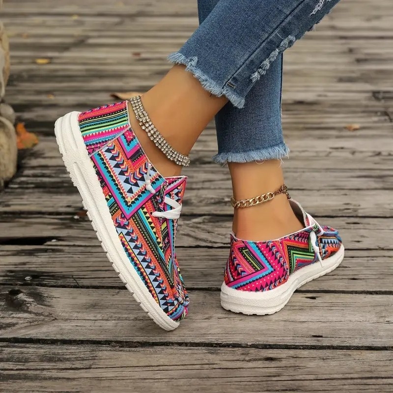 Bohém etnikai stílusú, európai és amerikai, kerek fejű, határokon átnyúló külkereskedelmi, plus size, fűzős, színben illő, alacsony szárú, lélegző, egyrétegű női cipő