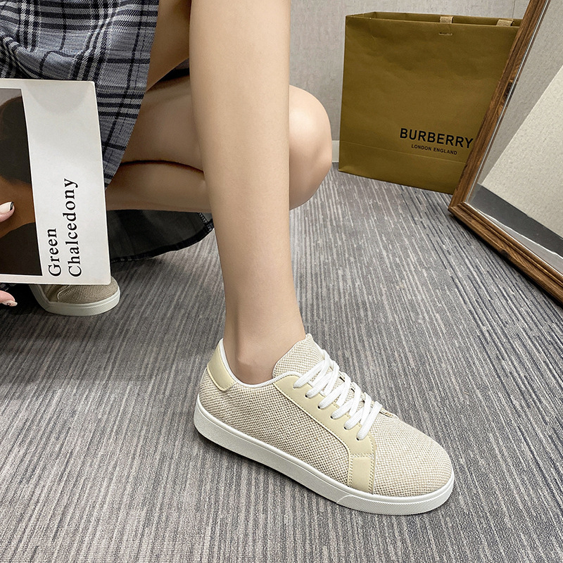 Új, határokon átnyúló cipő, női 2024 tavaszi és őszi új, hálós, lélegző, diák futócipő, könnyű, puha talpú, hétköznapi cipő.