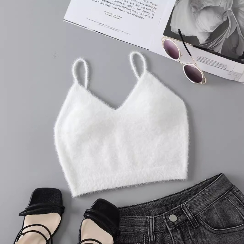 Európai és amerikai határokon átnyúló 2024 új szexi divatos V-nyakú kötött egyszínű mellény nercszőrből karcsúsított köldökpólóval