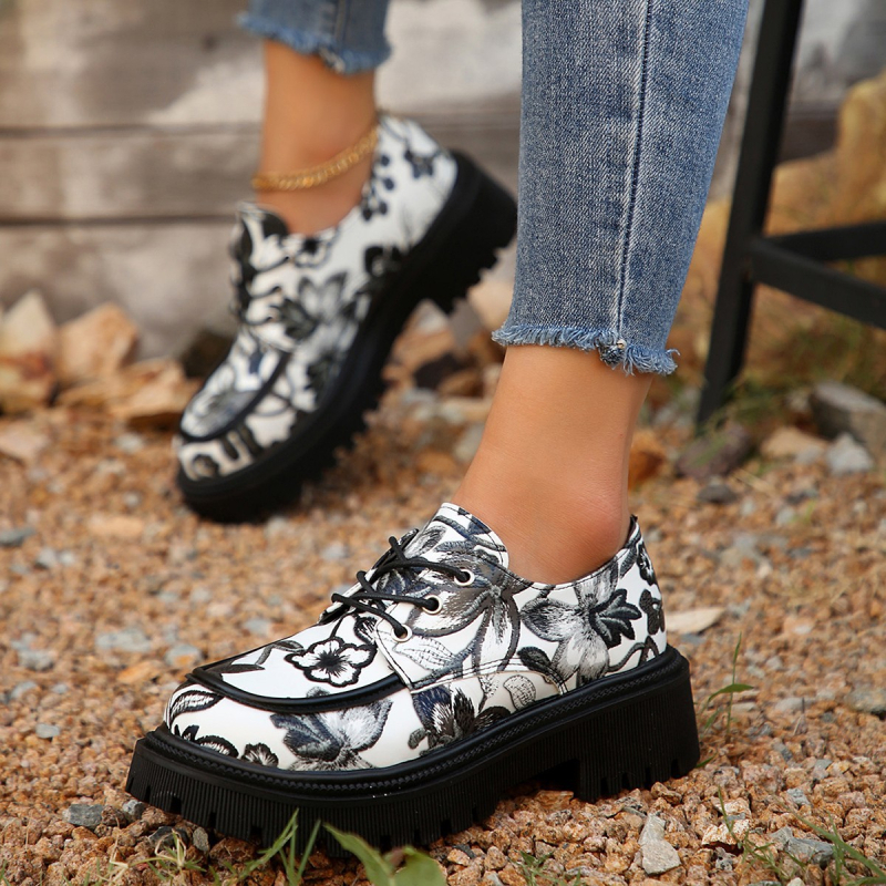 Határokon átnyúló, plus size őszi új stílusú nyomtatott retró vastag talpú, mindenhez illő, kerek orrú, puffin kis bőrcipő, mokaszin, hétköznapi, egyrétegű cipő