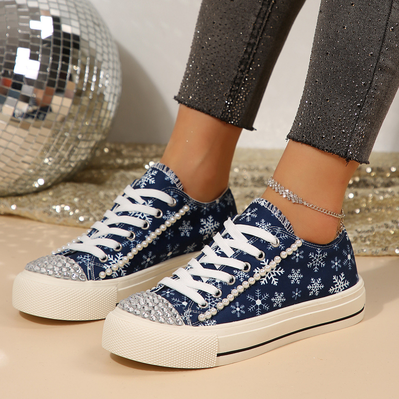 Határon átnyúló külkereskedelmi női cipők tavaszi és őszi új lapos alkalmi plus size vászoncipők női gyöngyös strasszos mokaszinok vastag talppal