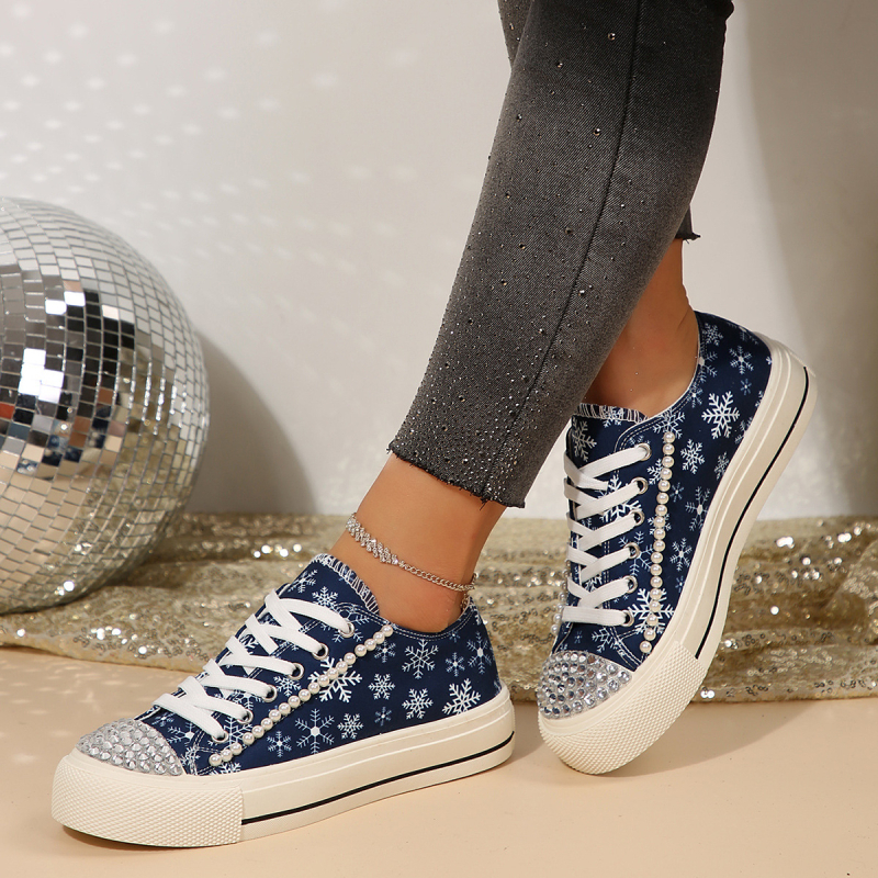 Határon átnyúló külkereskedelmi női cipők tavaszi és őszi új lapos alkalmi plus size vászoncipők női gyöngyös strasszos mokaszinok vastag talppal