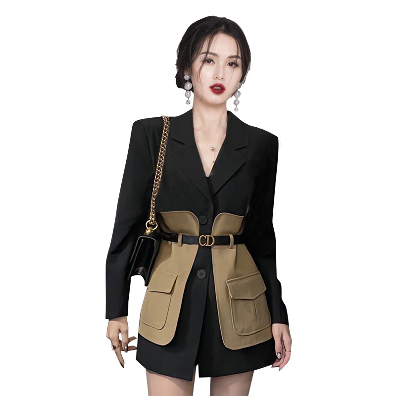 2025 őszi thai divatos, új stílusú, derékba kötős, kontrasztos színű öltöny dizájnú, derékba kötős ruha 1140