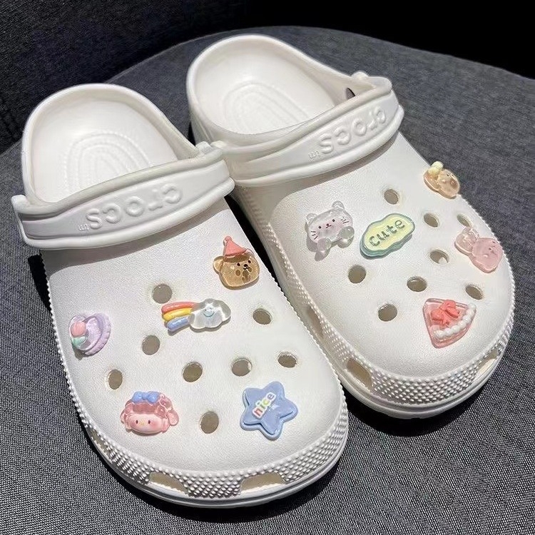 Tarpvalstybiniai pritaikomi „Cross Hole“ batai „pasidaryk pats“ aksesuarai Mieli animacinių filmukų batai Gėlė Permatomi meškiukai Triušiai Debesėliai Batų sagčių rinkinys