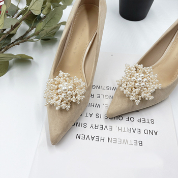 Hanyou papuošalai, išskirtiniai rankų darbo karoliukai, „pasidaryk pats“ nuimama batų sagtis, gražūs krištoliniai aukštakulniai bateliai, gėlė