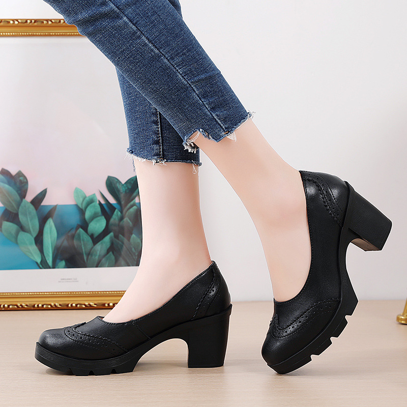 Γυναικεία Παπούτσια Brock με Χοντρό Τακούνι, Δερμάτινα Παπούτσια Leg