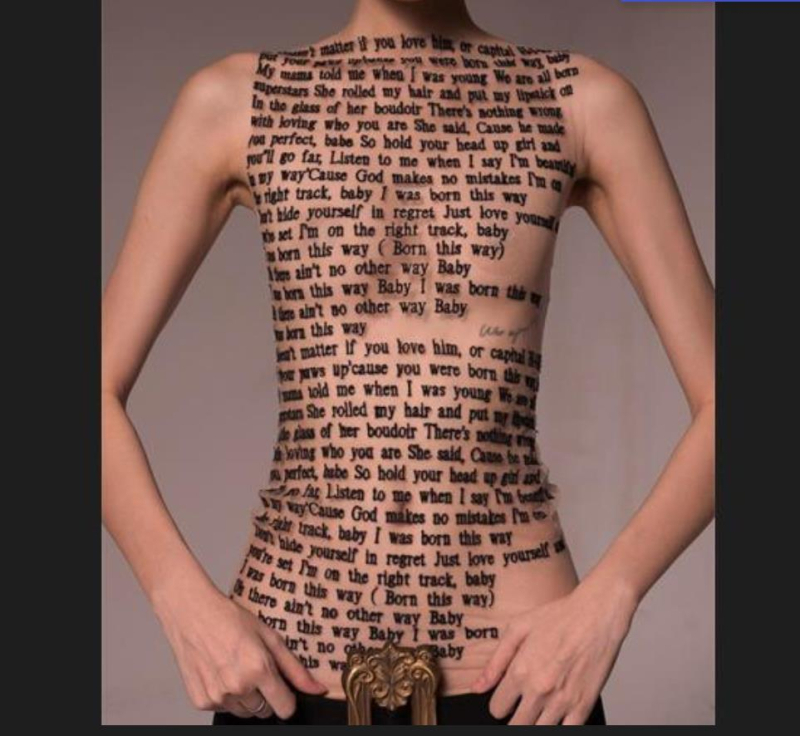 „AliExpress“ europietiško ir amerikietiško stiliaus pavasario ir vasaros nauji madingi spausdinti apvalios kaklo berankoviai liekninantys marškinėliai moterims