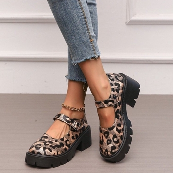 Διασυνοριακό εξωτερικό εμπόριο 2024 νέα hollow plus size γυναικεία loafers εξωτερικού εμπορίου λεοπάρ print χοντρό τακούνι ψηλοτάκουνα casual γυναικεία παπούτσια χονδρικής