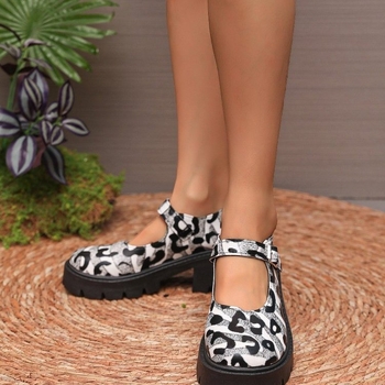 Διασυνοριακό εξωτερικό εμπόριο 2024 νέα hollow plus size γυναικεία loafers εξωτερικού εμπορίου λεοπάρ print χοντρό τακούνι ψηλοτάκουνα casual γυναικεία παπούτσια χονδρικής