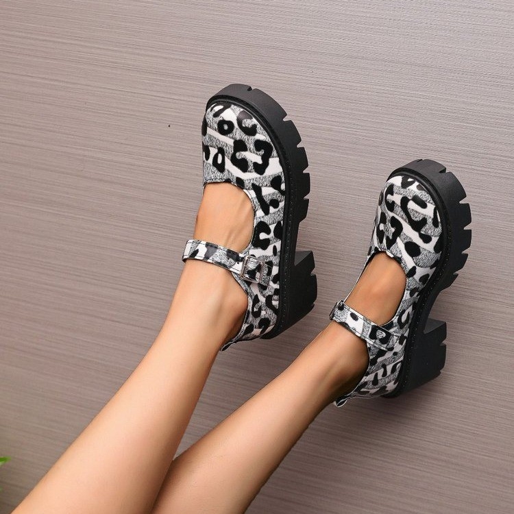 Διασυνοριακό εξωτερικό εμπόριο 2024 νέα hollow plus size γυναικεία loafers εξωτερικού εμπορίου λεοπάρ print χοντρό τακούνι ψηλοτάκουνα casual γυναικεία παπούτσια χονδρικής