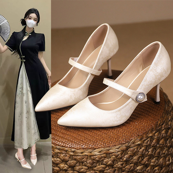 Νέα κινέζικα ψηλοτάκουνα παπούτσια Mary Jane, μικρά γυναικεία παπούτσια με φούστα αλόγου, κεντημένα κινέζικα παπούτσια με νεράιδα