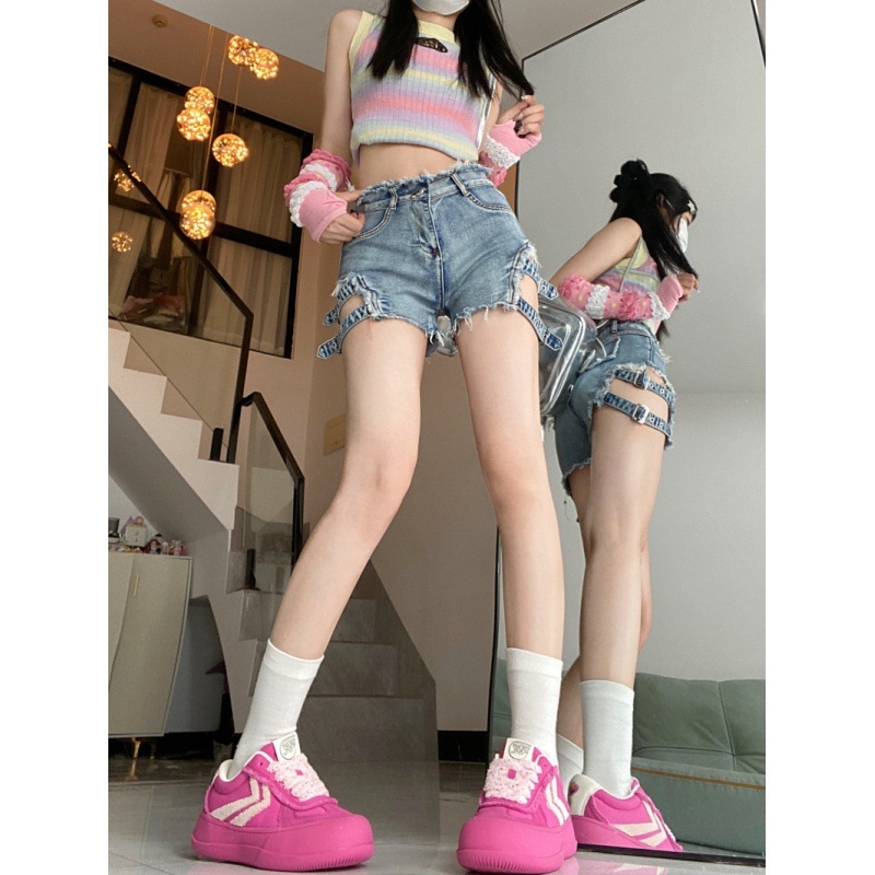 Μπλε ελαστικό στενό τζιν σορτς σε στενή γραμμή, γυναικείο σέξι αμερικανικό στυλ ρετρό χορού, καυτό παντελόνι