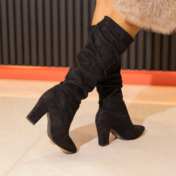Ψηλές μπότες γυναικείες 2024 άνοιξη νέα χονδρική plus size μαύρο σουέτ μόδα μυτερές μπότες εξωτερικού εμπορίου γυναικείες μπότες με χοντρό τακούνι
