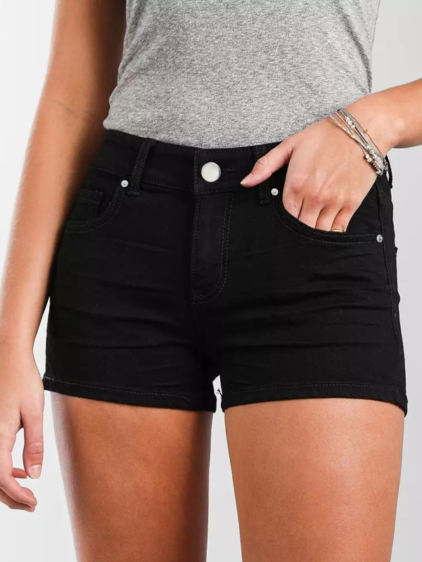 Ευρωπαϊκό και αμερικανικό καλοκαίρι Νέα γυναικεία μόδα Hot παντελόνια μαύρο ελαστικό στενό σορτς τζιν γυναικών τζιν