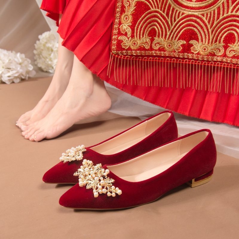 Νυφικά παπούτσια Jinbukang Xiuhe Bride Άνοιξη και Φθινόπωρο Νέα νυφικά παπούτσια με χοντρά τακούνια σε κόκκινο χρώμα, γυναικεία νυφικά με ψηλοτάκουνα πέδιλα και toast banquet