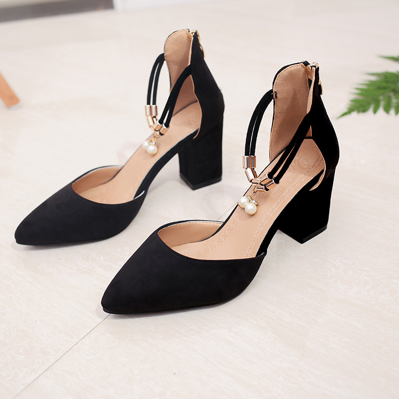 Νέα γυναικεία σανδάλια με κλειστά δάχτυλα και χοντρό τακούνι, ψηλοτάκουνα, γυναικεία παπούτσια με μυτερή μύτη, καλοκαιρινά παπούτσια με κούφιες χάντρες, άνοιξη και φθινόπωρο 2023