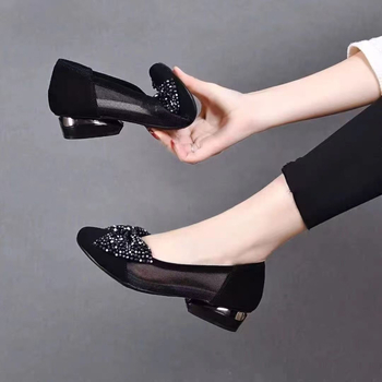 Γυναικεία παπούτσια με στρογγυλή μύτη για την άνοιξη και το καλοκαίρι του 2024, νέα παπούτσια με φιόγκο από στρας, αντιολισθητικά παπούτσια με ρηχό στόμα, παπούτσια εργασίας σε κορεατικό στιλ