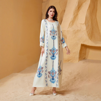 Zd040 Lähis-Ida piiriülese kaubandusega mosleminaiste trükitud hommikumantel Dubai kleit Abaya Amazon kivikestega