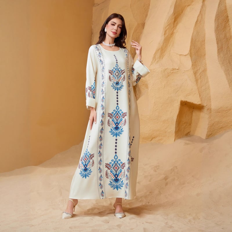 Zd040 Tuvo Austrumu pārrobežu tirdzniecības musulmaņu sieviešu apdrukāts halāts Dubaijas kleita Abaya Amazon ar rhinestones