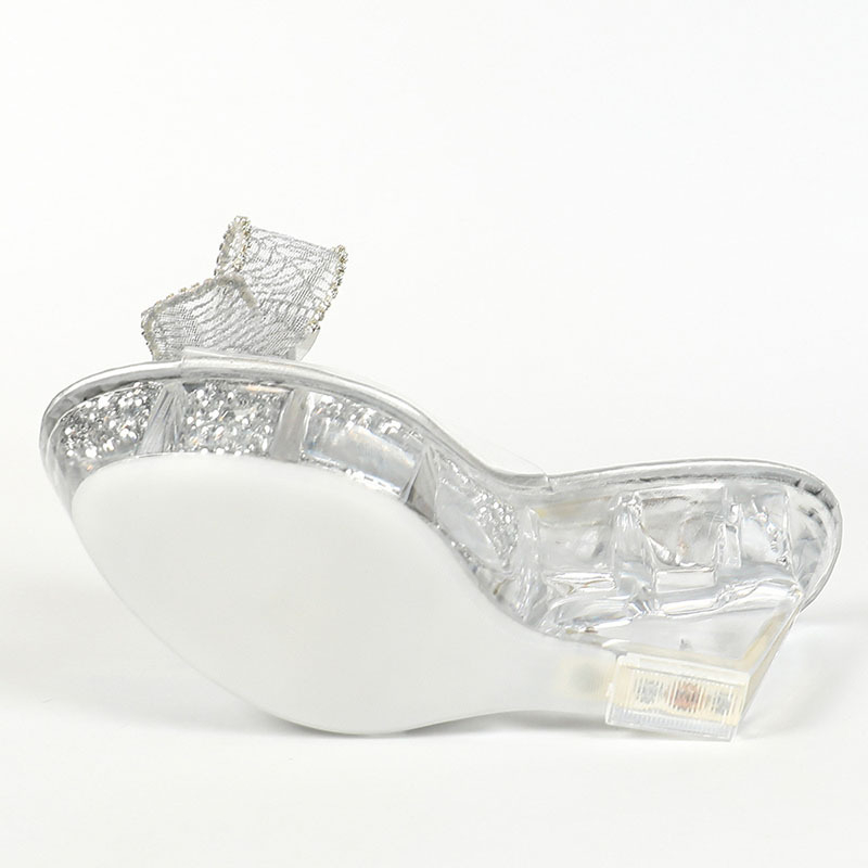 2024 m. naujas vasaros stilius su kalnų krištolo lanku, pleišto formos šlepetėmis moterims, vandeniui atsparios platformos, permatomos basutės, eksportuojamos