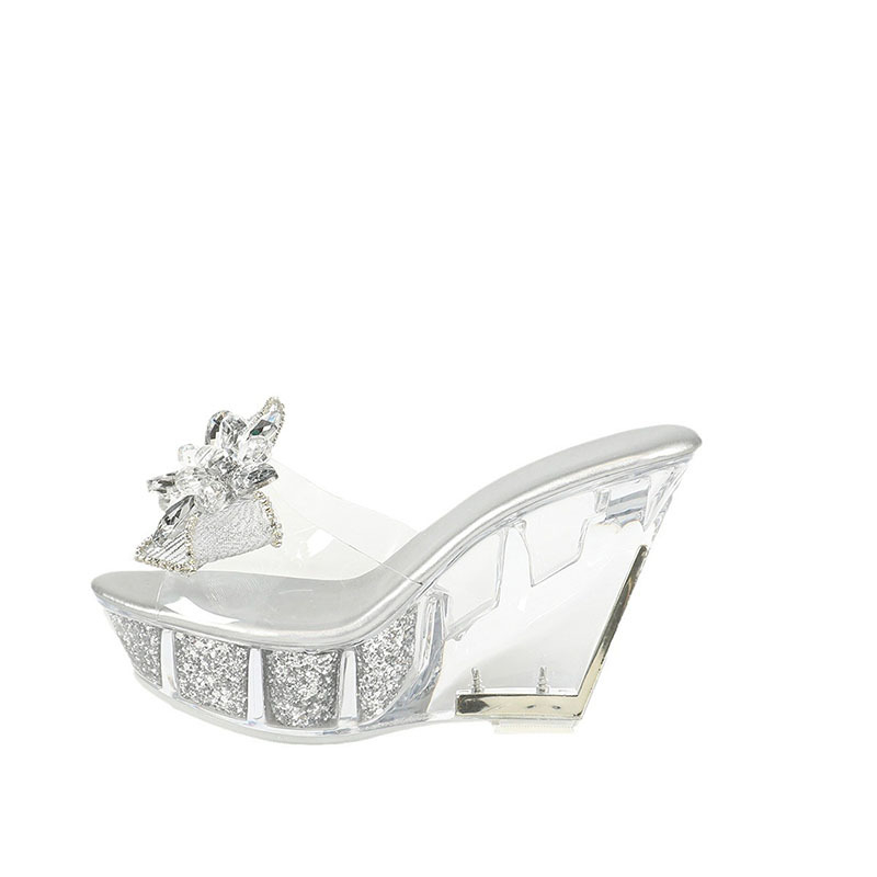 2024 m. naujas vasaros stilius su kalnų krištolo lanku, pleišto formos šlepetėmis moterims, vandeniui atsparios platformos, permatomos basutės, eksportuojamos