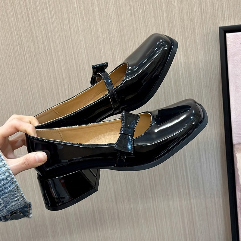 Tavaszi és nyári, négy évszakos női cipők, európai és amerikai vastag sarkú, egyszínű, francia szögletes orrú, Mary Jane római csattal, masnival díszített cipők