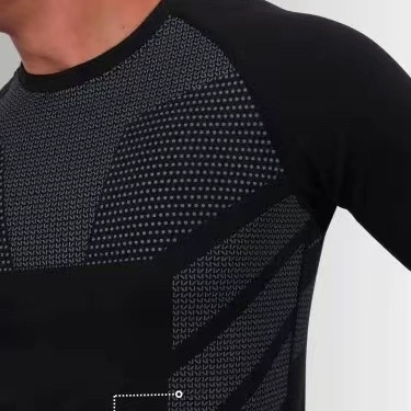 Meeste sügis- ja talvefliisvoodriga trükitud, kõrge elastsusega, hingava alusega fitnessriided