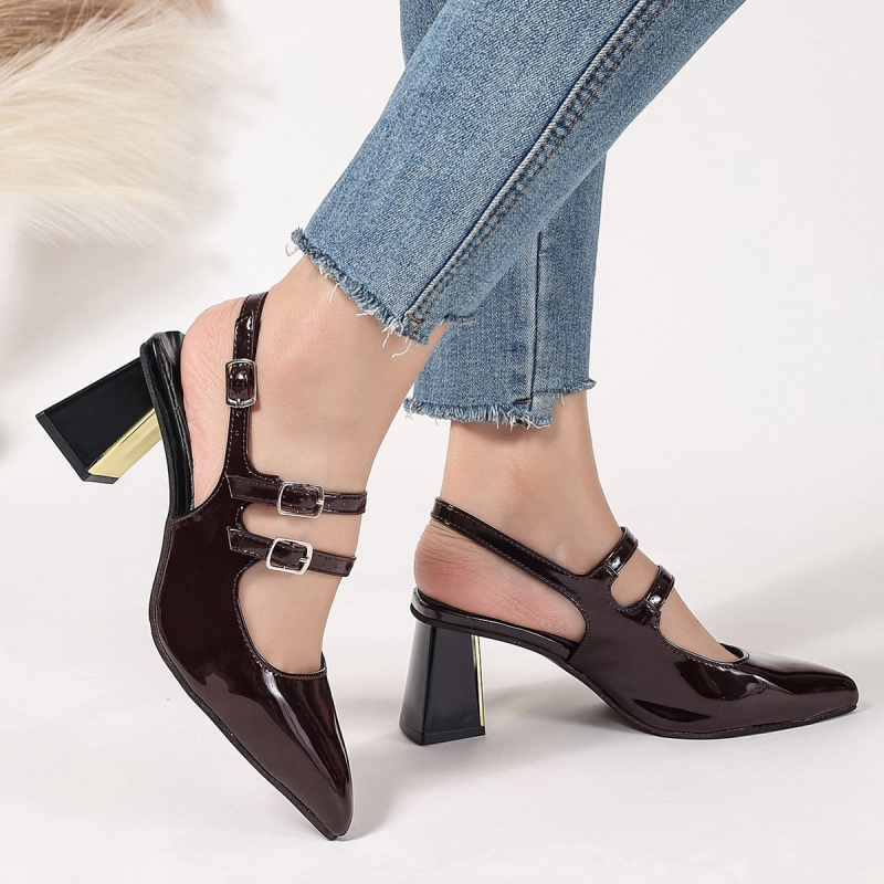 Baotou szandálok női nyári francia Mary Jane cipők 2025 új érkezés magas sarkú vastag sarok hegyes cipő