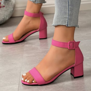 Egyszavas csatos pántos női szandálok vastag sarkú 2025 új nyári külső viselet középmagas sarkú elegáns ruha rózsaszín piros magas sarkú cipők