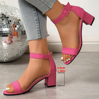 Γυναικεία σανδάλια με αγκράφα και λουράκι, χοντρό τακούνι, 2025, νέο καλοκαιρινό φόρεμα με μεσαίο τακούνι, κομψό φόρεμα, ροζ ψηλοτάκουνα παπούτσια