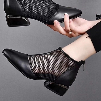 2024 tavaszi és őszi új szandálok női külkereskedelmi hegyes sarkú, alacsony sarkú, üreges hálós hátú, cipzáras, római szandálok nagykereskedelemben