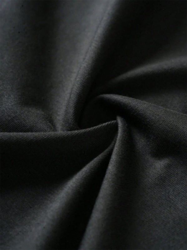 Vicces férfi grafikus póló - Vintage ihletésű fekete póló, fehér színben