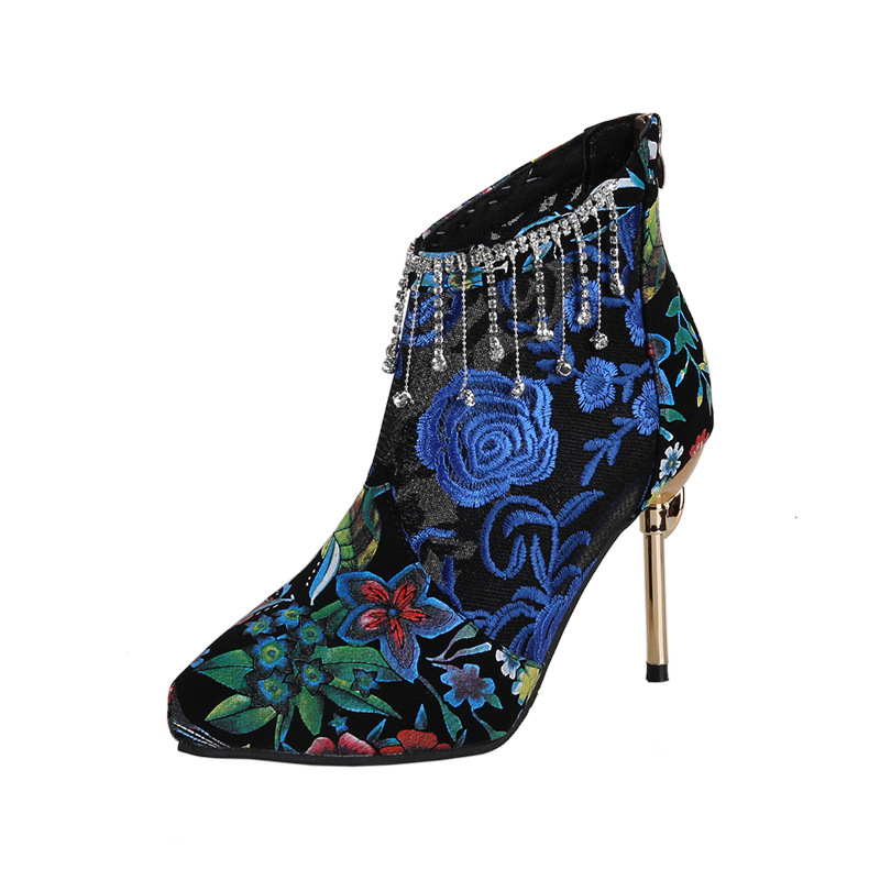 2023-as nagyméretű külkereskedelmi új magas sarkú antik bőr csizma hímzett hálós finom sarkú baotou divat divatos cipők őszre és télre