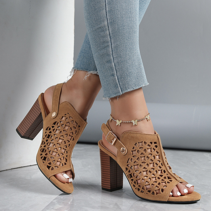 Külkereskedelmi szandálok Női új, üreges, puha bőr középső sarok, vastag sarok, halszáj, lélegző külső viselet, csúcskategóriás anyaorrú szandál