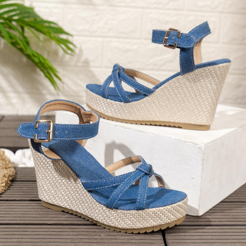 Határokon átnyúló, ék alakú, plus size női szandálok 2024 nyári új európai és amerikai divat vastag talpú, magas sarkú, szalmaszálas farmer szandálok