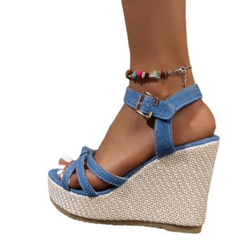 Határokon átnyúló, ék alakú, plus size női szandálok 2024 nyári új európai és amerikai divat vastag talpú, magas sarkú, szalmaszálas farmer szandálok