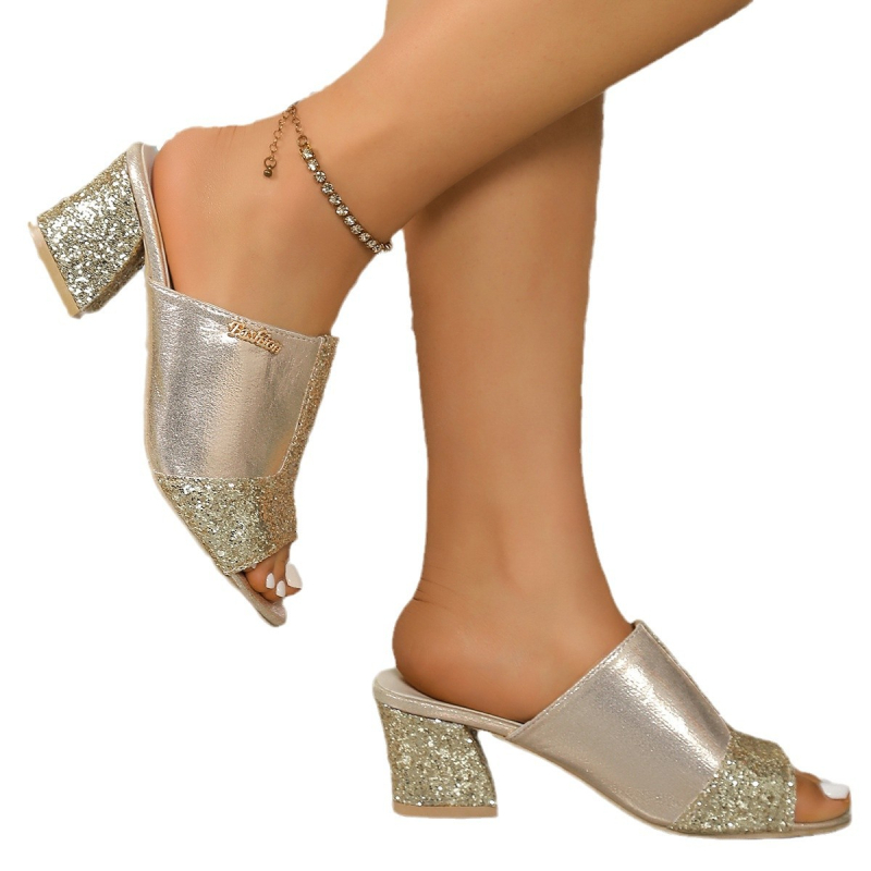 Határokon átnyúló európai és amerikai külkereskedelmi papucs, női, 2025-ös nyári, új, magas sarkú, flitteres, halszájjal díszített, vastag sarkú, plus size papucs