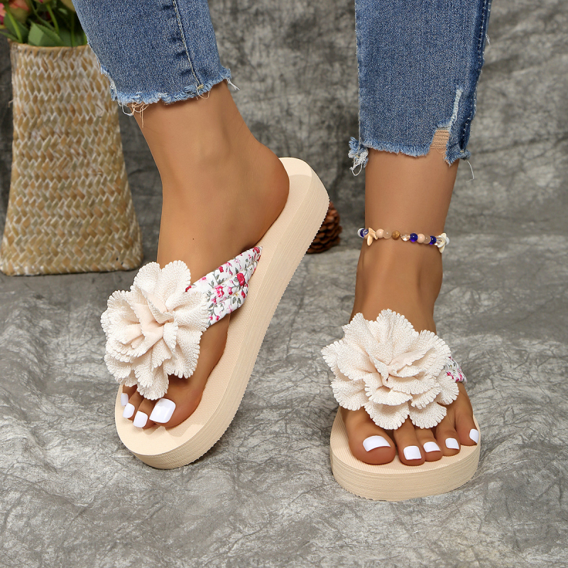 Suvised uued pluss-suuruses heeringapedaaliga paksu põhjaga kalasuu heledad rannasandaalid, hulgimüük