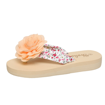 Határokon átnyúló strandpapucsok Női nyári viselet Vastag talpú magas sarkú szandálok Női tengerparti virágos éksarkú papucsok Lélegző