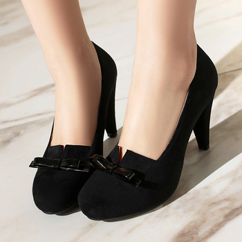 2025 kora tavaszi, határokon átnyúló ellátású divatos női cipők, 33-43 méretű, masnival díszített, vékony sarkú, sekély szájú, egyszínű női cipők
