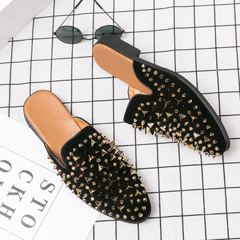 Piiriülesed pluss-suuruses 2025. aasta suvised moelised vastupidavad neetidega kaunistatud kividega trendikad ööklubi terava ninaga libistatavad Lemens kingad