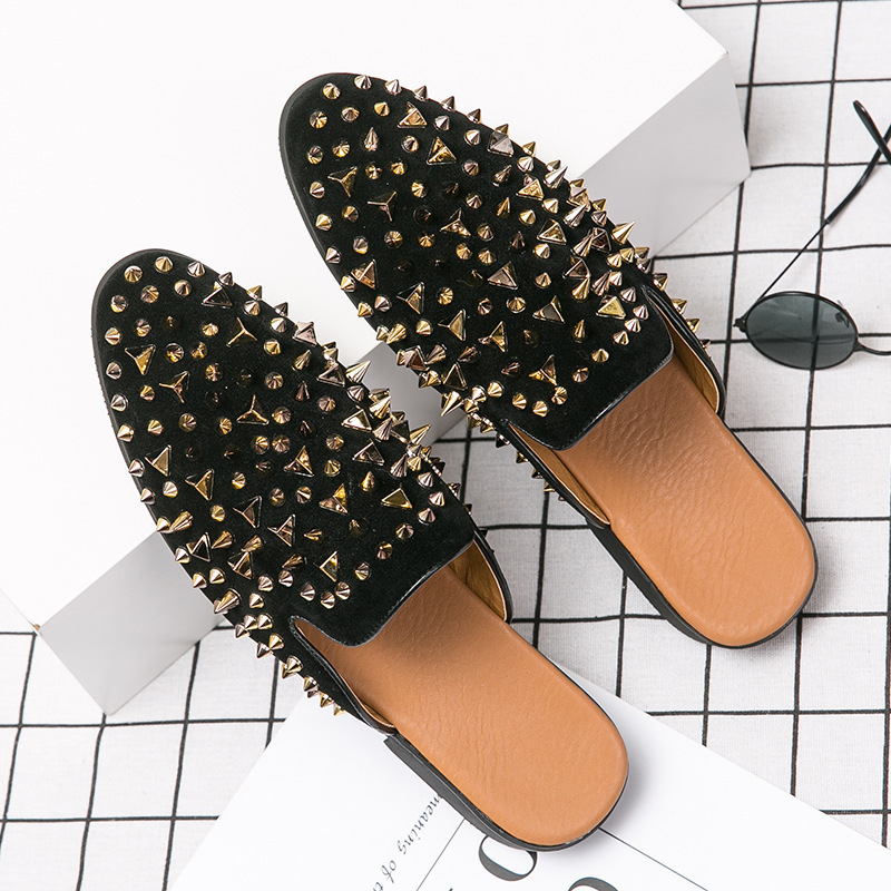 Piiriülesed pluss-suuruses 2025. aasta suvised moelised vastupidavad neetidega kaunistatud kividega trendikad ööklubi terava ninaga libistatavad Lemens kingad